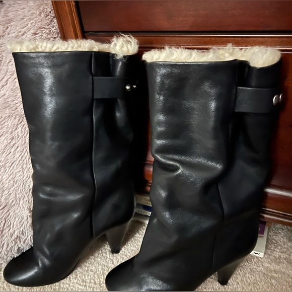 Isabel Marant Lakfee shearling-lined leather ankle boots - Picture 7 of 11